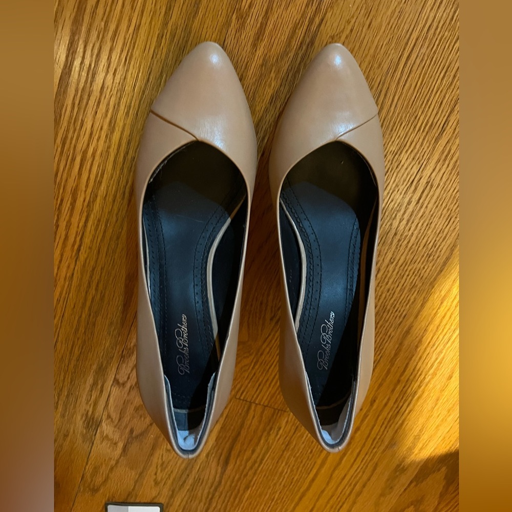 Brooks Brothers heels